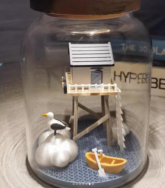 Glass Bottle House on the Sea with Wooden Lid Lamp