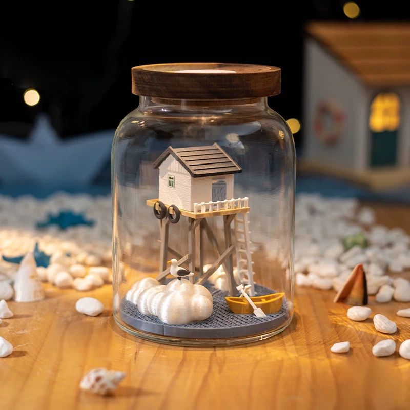 Glass Bottle House on the Sea with Wooden Lid Lamp